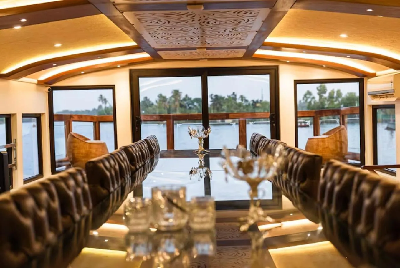 Botel Northstar 2 Bedroom Ac Private Houseboat With All Meals Alappuzha
