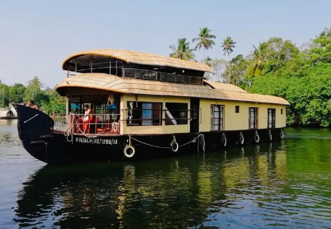 Northstar 2 Bedroom Ac Private Houseboat With All Meals Alappuzha Botel